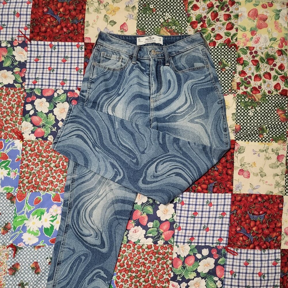 Hollister High-Rise Swirl Jeans Size 24S